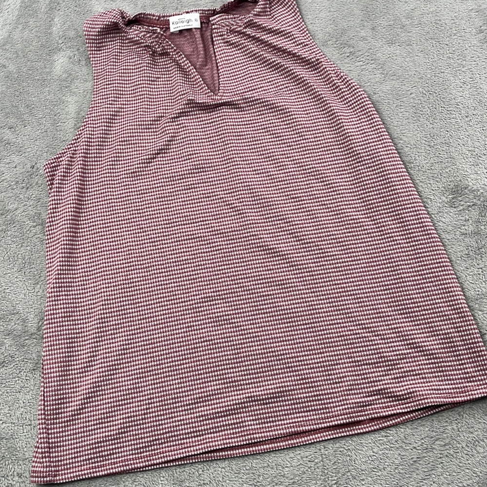 NEW Kaileigh XL Burgundy‎ Red White Sleeveless Blouse